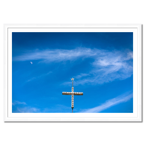 Heaven’s Perch – Faithful Skies Over Texas